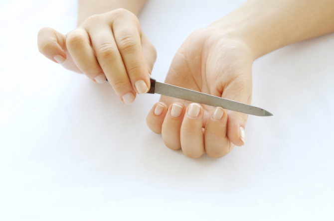 How To Fix Chipped, Flaky Nails