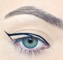 How To: Do Winged Eyeliner - style etcetera