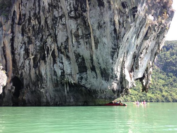 Canoeing Through Caves On Thailand's 'Hong Island' - style etcetera
